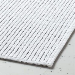 Aiden White And Black Cotton Bath Runner 24"x60" -Home Furnishing Shop AidenWhtWBlkCttnBathMatAVSHF22