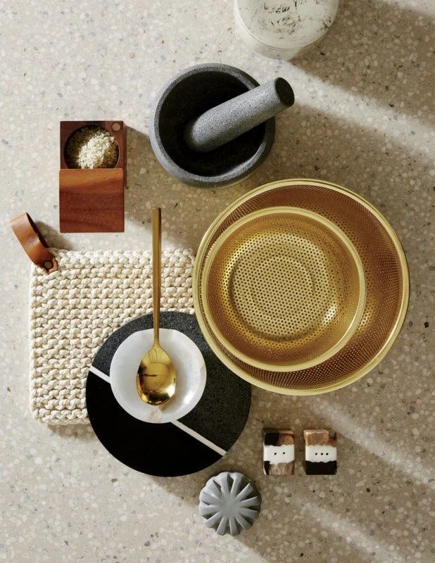 Crochet White Pot Holder 5 Crochet White Pot Holder - Image 3